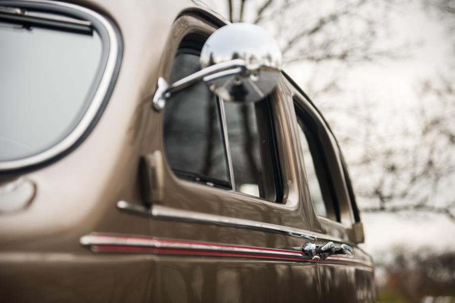 Детали экстерьера Chrysler Imperial Airflow Sedan (C-10) 1936 года  (фото 23 из 38)